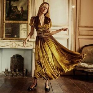DÔEN Cassatt Dress in Golden
